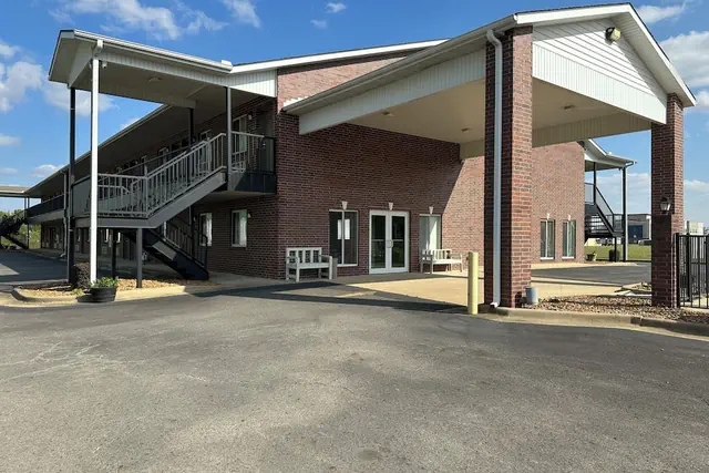 Photo 1 - The Magnolia Hotel Searcy