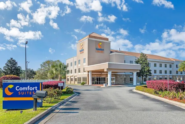 Photo 1 - Comfort Suites Brunswick