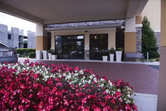 Photo 1 - Holiday Inn Express Hotel & Suites Atlanta East - Lithonia by IHG