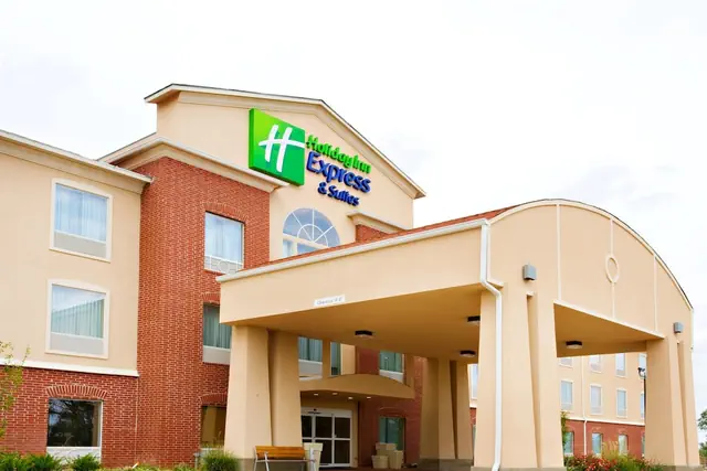 Photo 1 - Holiday Inn Express Hotel & Suites Shamrock North by IHG