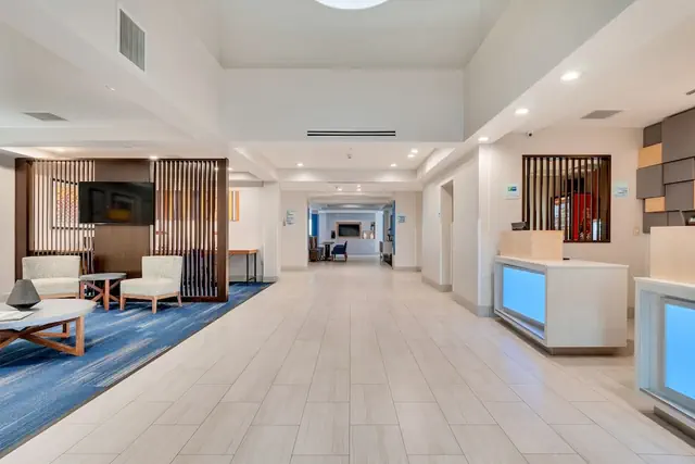 Photo 1 - Holiday Inn Express & Suites, Lake Elsinore by IHG