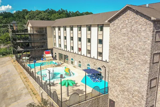 Photo 1 - The Branson Waterpark Hotel