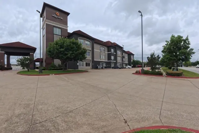 Photo 1 - La Quinta Inn & Suites by Wyndham Longview North