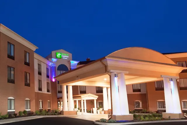 Photo 1 - Holiday Inn Express & Suites Akron Regional Airport Area by IHG