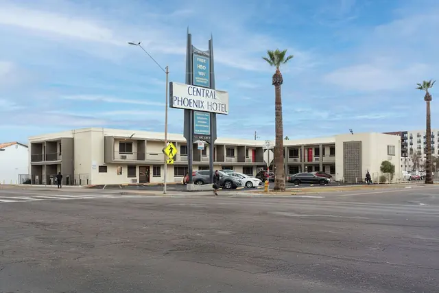 Photo 1 - Central Phoenix Hotel