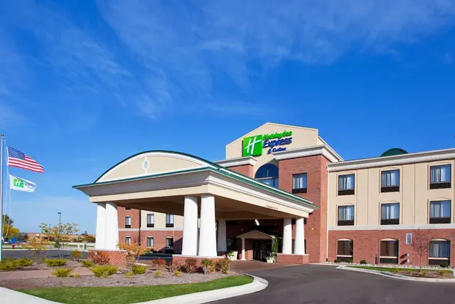 Photo 1 - Holiday Inn Express Hotel & Suites Bay City by IHG