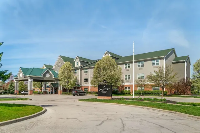 Photo 1 - Country Inn & Suites by Radisson, Rossford - Toledo South