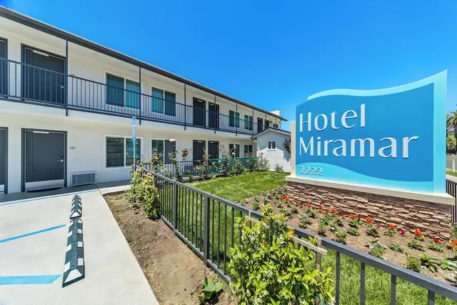 Photo 1 - Hotel Miramar