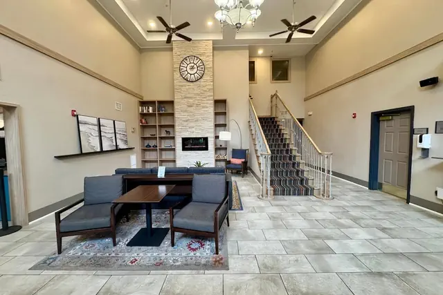 Photo 1 - Country Inn & Suites by Radisson, Port Charlotte, FL