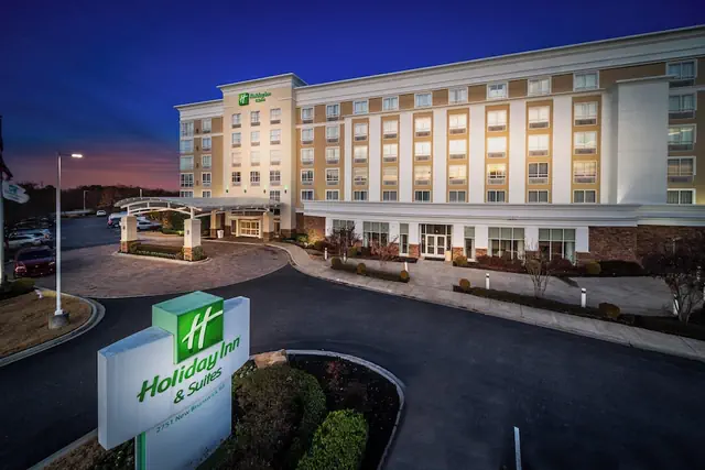 Photo 1 - Holiday Inn & Suites Memphis - Wolfchase Galleria​ by IHG