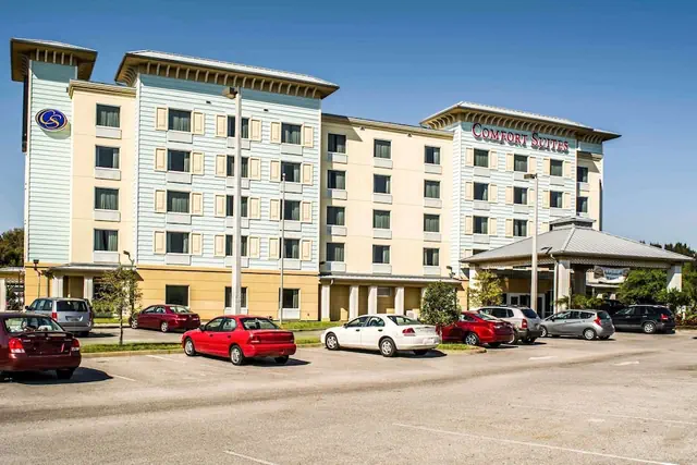 Photo 1 - Comfort Suites Palm Bay - Melbourne