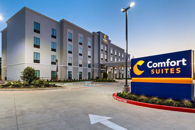 Photo 1 - Comfort Suites Humble Houston IAH