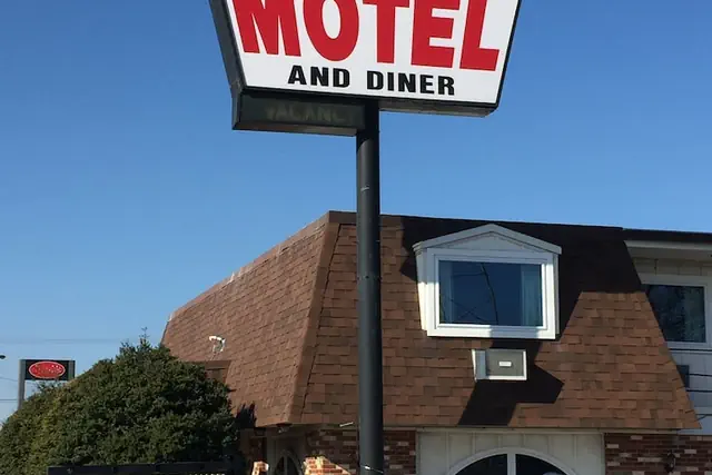 Photo 1 - Downtown Motel