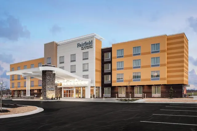 Photo 1 - Fairfield Inn & Suites by Marriott Memphis Marion, AR