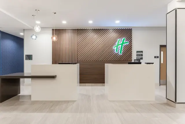 Photo 1 - Holiday Inn & Suites Cedar Falls - Waterloo Event Ctr by IHG