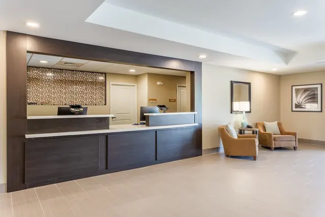 Photo 1 - Candlewood Suites Davenport by IHG