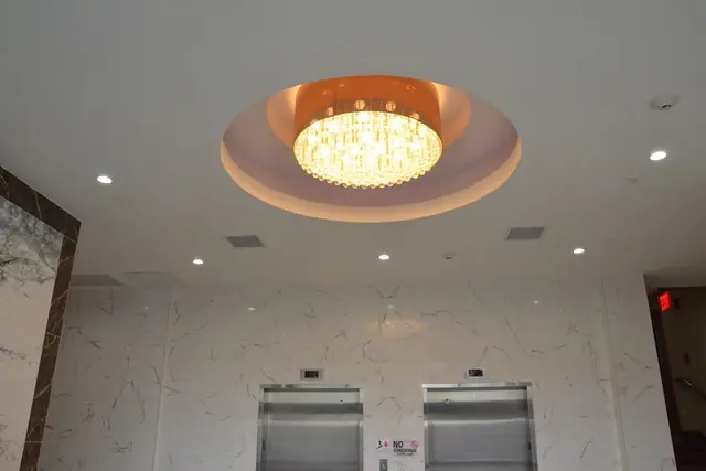Photo 1 - Lic Plaza Hotel