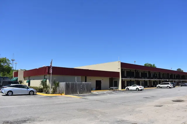 Photo 1 - Stay Express Inn North Charleston
