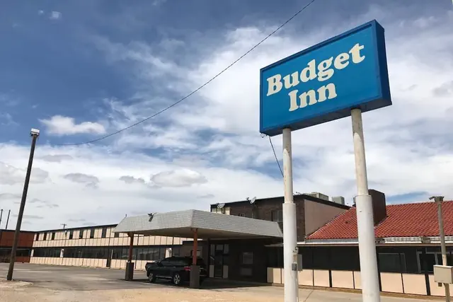 Photo 1 - Budget Inn