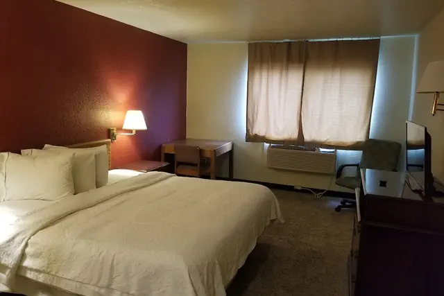 Photo 1 - Fort Wayne Inn