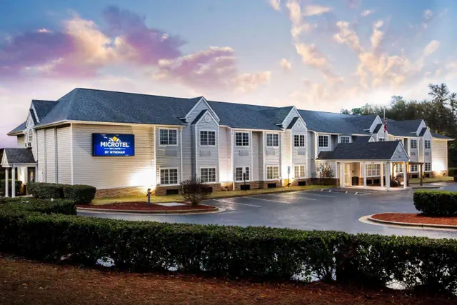 Photo 1 - Microtel Inn & Suites by Wyndham Southern Pines Pinehurst