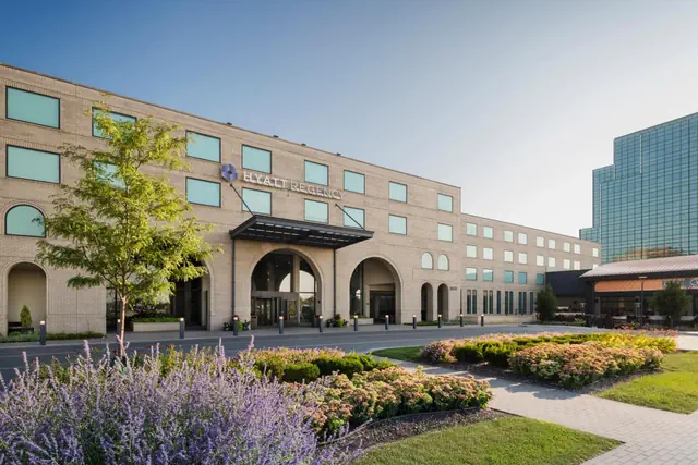 Photo 1 - Hyatt Regency Schaumburg Chicago