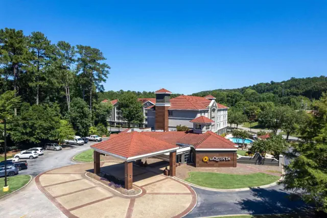 Photo 1 - La Quinta by Wyndham Birmingham Hoover