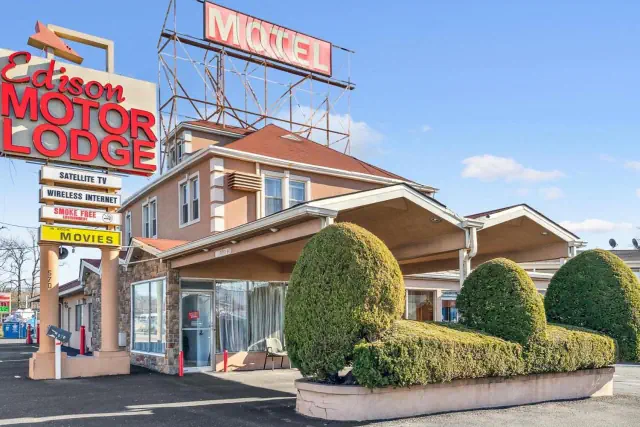 Photo 1 - Edison Motor Lodge