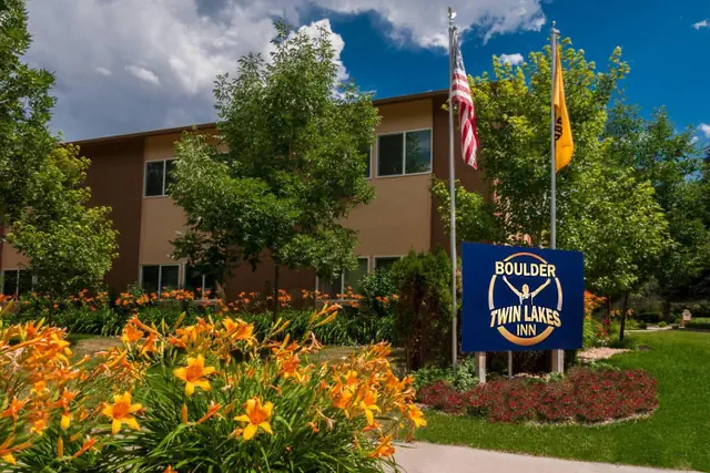 Photo 1 - Boulder Twin Lakes Inn