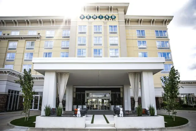 Photo 1 - The Rewind West Des Moines, Tapestry Collection By Hilton