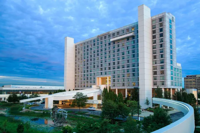 Photo 1 - Renaissance Schaumburg Convention Center Hotel