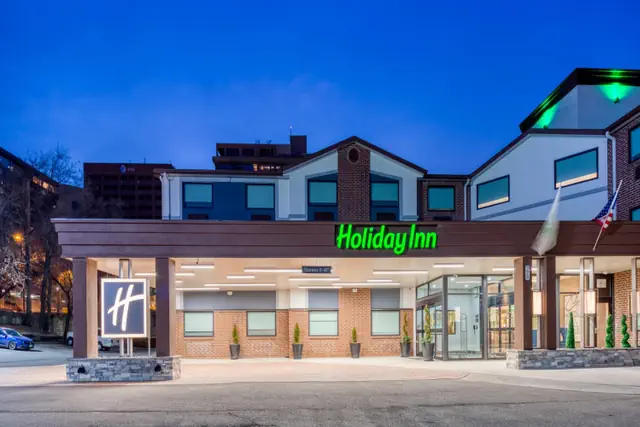 Photo 1 - Holiday Inn Kansas City - Downtown by IHG