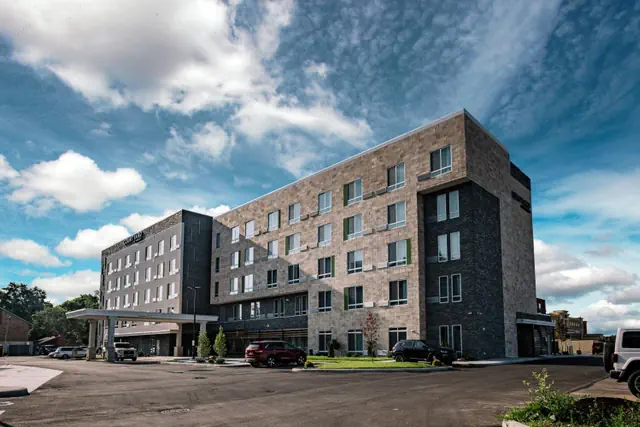 Photo 1 - Courtyard by Marriott Toledo West