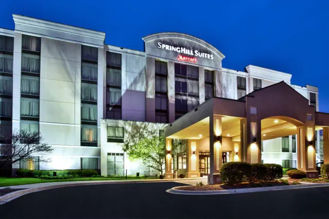Photo 1 - SpringHill Suites by Marriott Chicago Southwest at Burr Ridge Hinsdale