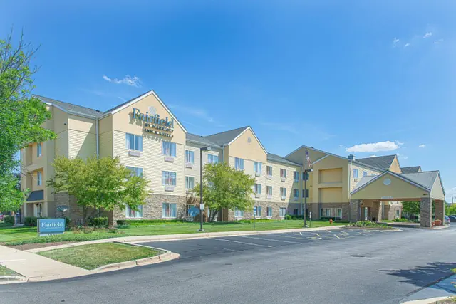 Photo 1 - Fairfield Inn & Suites by Marriott Chicago Naperville