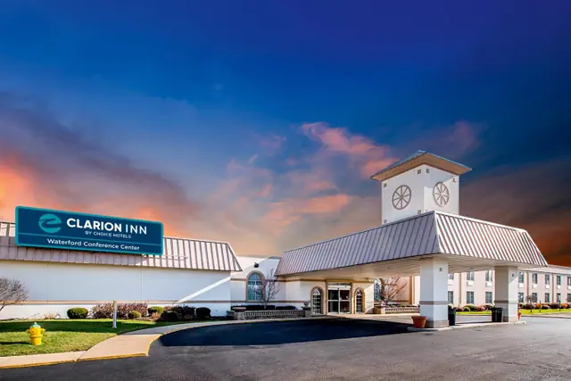 Photo 1 - Clarion Inn Elmhurst - Oak Brook near I-88, I-290, I-294