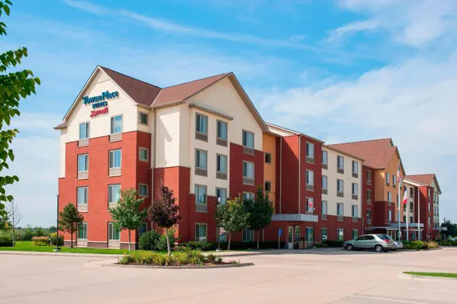 Photo 1 - TownePlace Suites Des Moines Urbandale