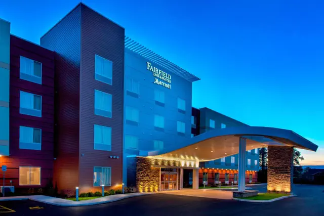 Photo 1 - Fairfield Inn & Suites by Marriott Buffalo Amherst/University