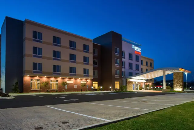 Photo 1 - Fairfield Inn & Suites by Marriott Akron Stow