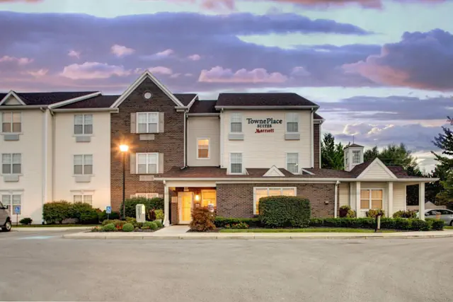 Photo 1 - TownePlace Suites by Marriott Findlay
