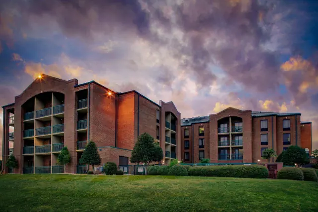 Photo 1 - Courtyard by Marriott Riverfront New Bern