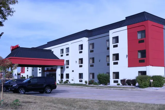 Photo 1 - Best Western Bolingbrook Hotel