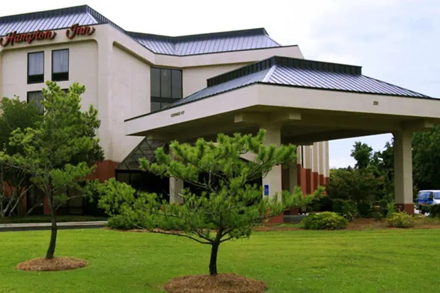 Photo 1 - Hampton Inn New Bern
