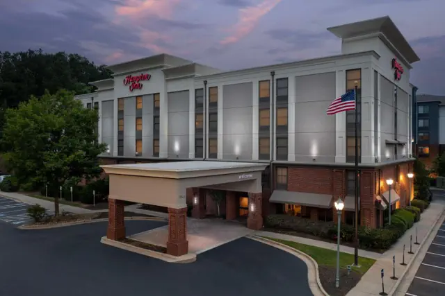 Photo 1 - Hampton Inn Atlanta-Mall Of Georgia