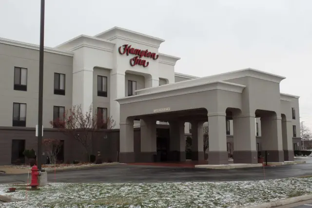 Photo 1 - Hampton Inn Bowling Green