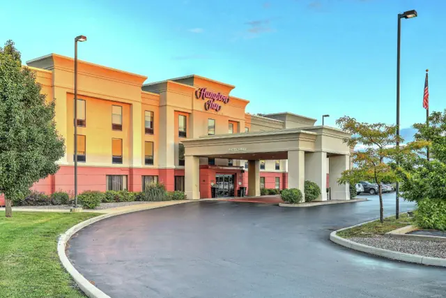 Photo 1 - Hampton Inn Batavia