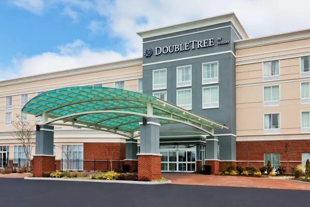 Photo 1 - Doubletree By Hilton Dothan, Al