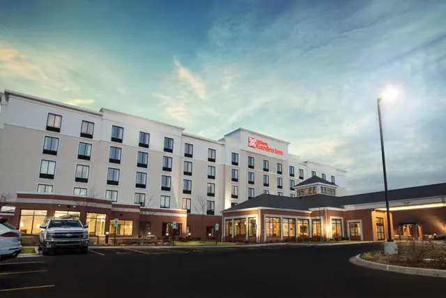 Photo 1 - Hilton Garden Inn Bolingbrook I-55