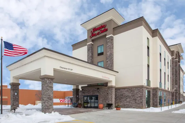 Photo 1 - Hampton Inn & Suites Sioux City South, IA