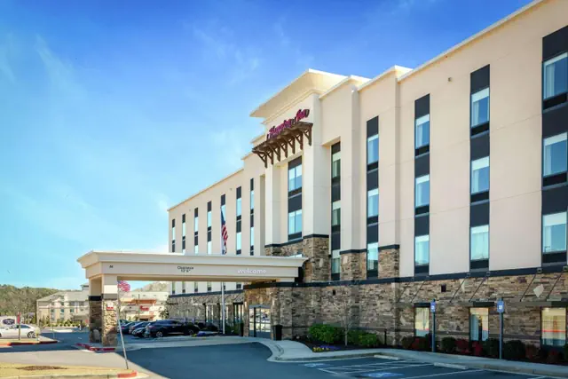 Photo 1 - Hampton Inn Emerson - Lakepoint, Ga